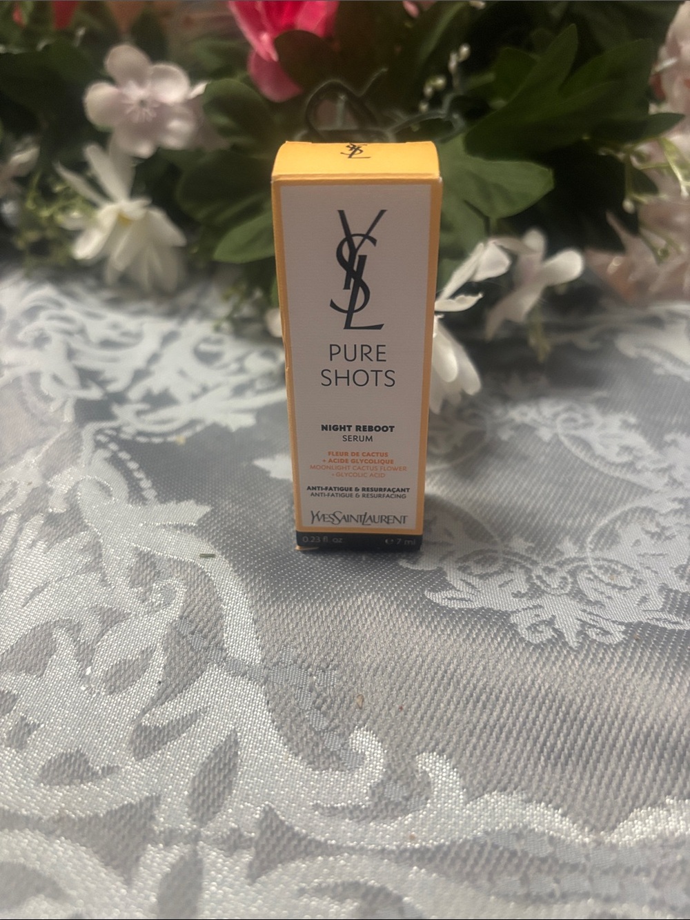 Yves Saint Laurent PURE SHOTS Night Reboot Serum – White & Yellow Box